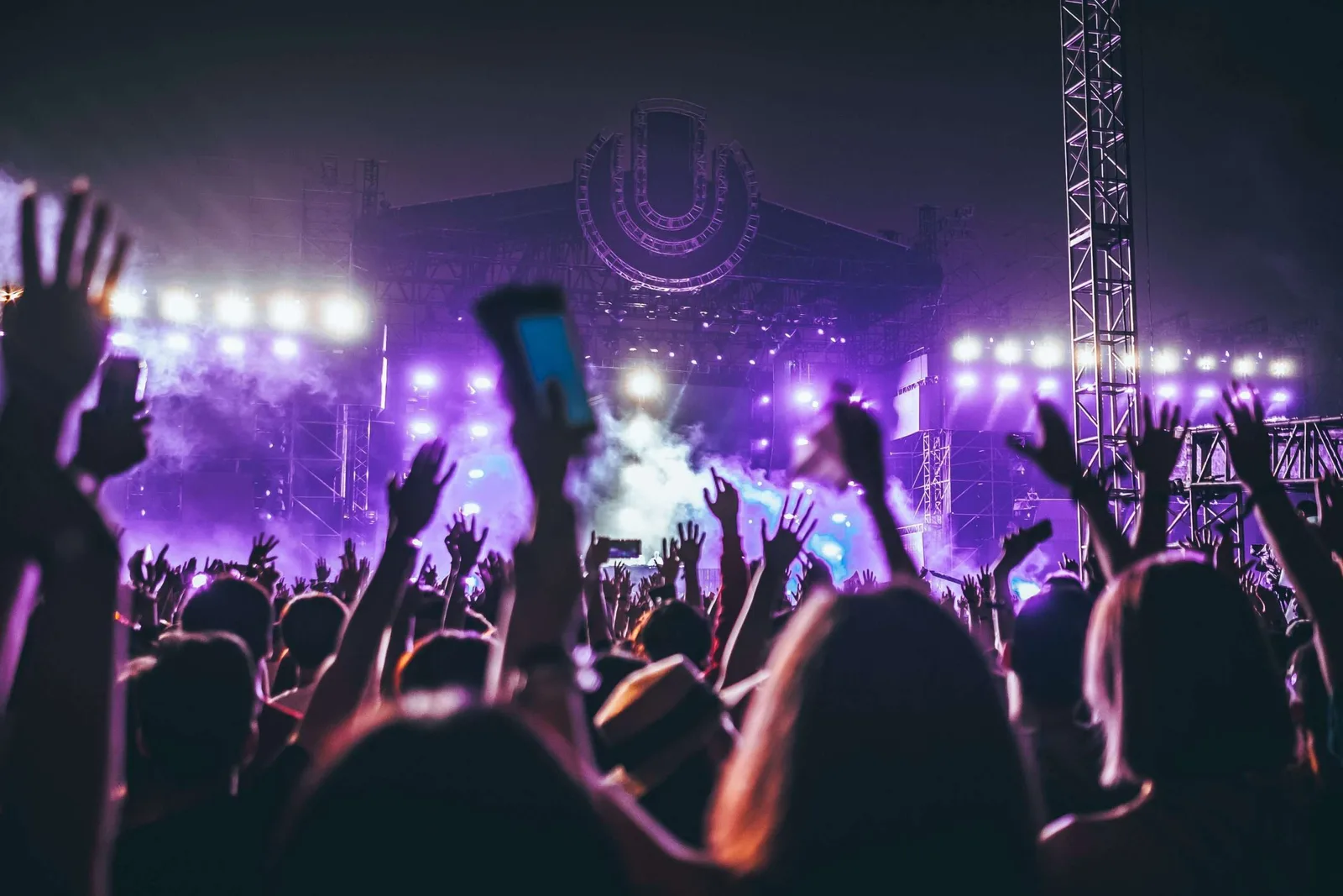 Live entertainment superannuation compliance background